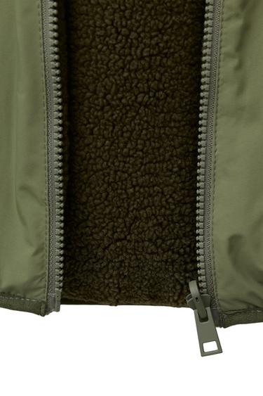 WASSERABWEISENDE WENDEJACKE MIT LOGO - Khaki von Zara