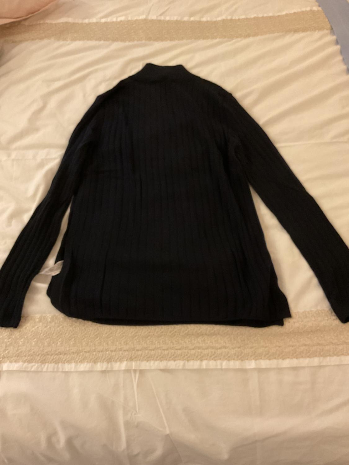 FELT TEXTURE KNIT SWEATER WITH BUTTONS - Image 2