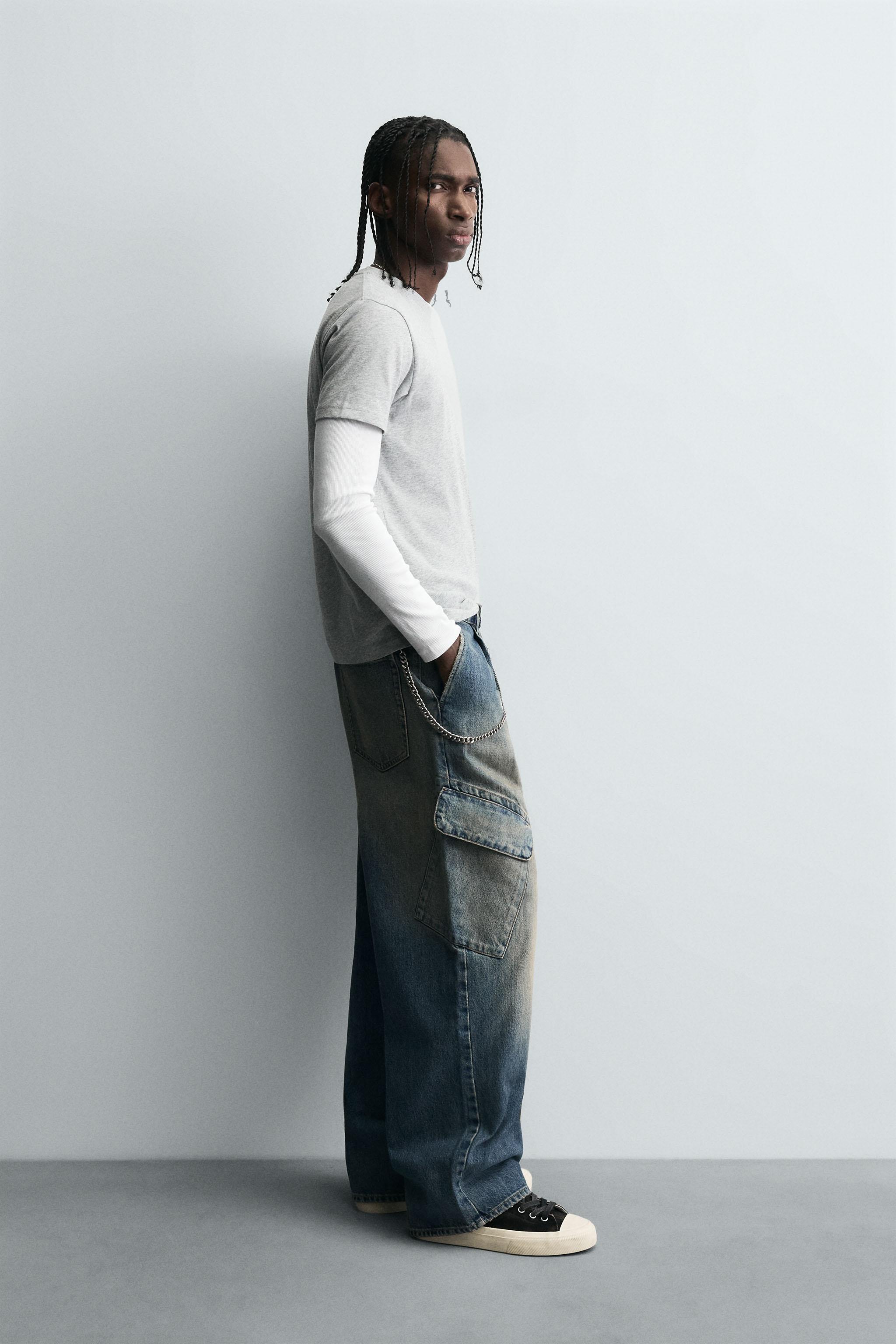 BAGGY FIT CARGO JEANS