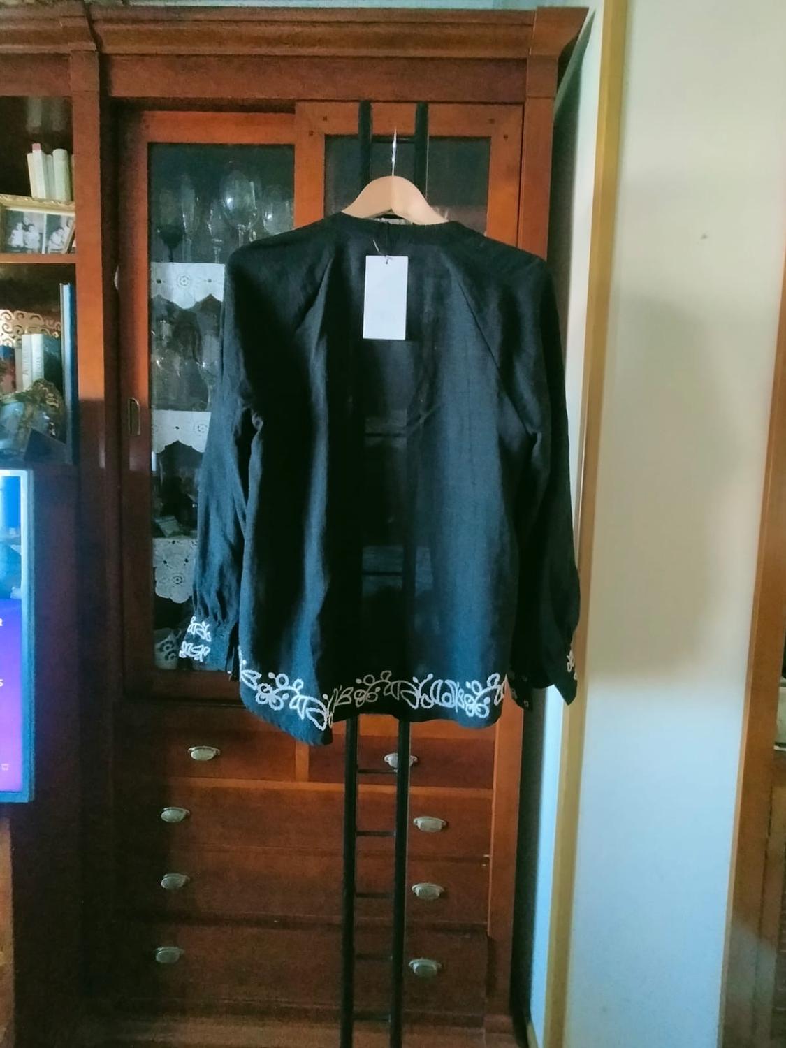 BLOUSE WITH COMBINED EMBROIDERY - Image 3
