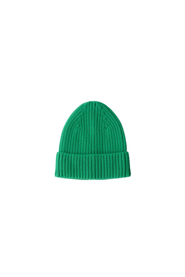 KNIT HAT — Green