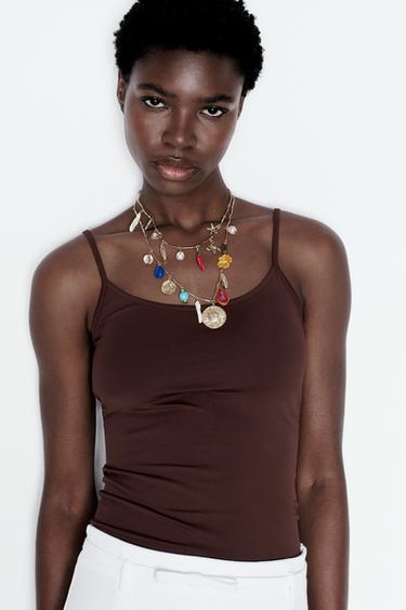 COLLAR MULTICHARMS - Dorado de Zara