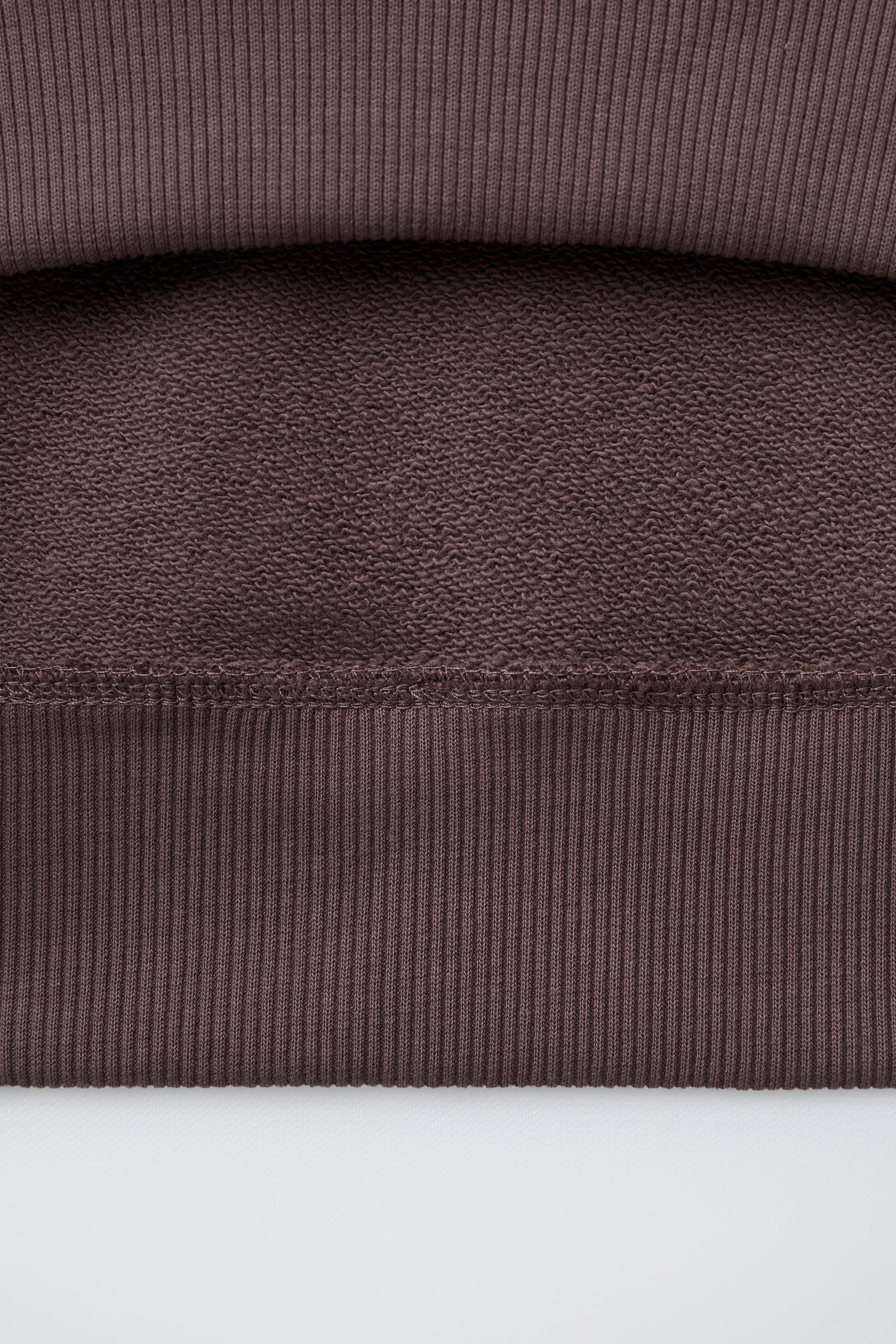 BASIC LABEL SWEATSHIRT