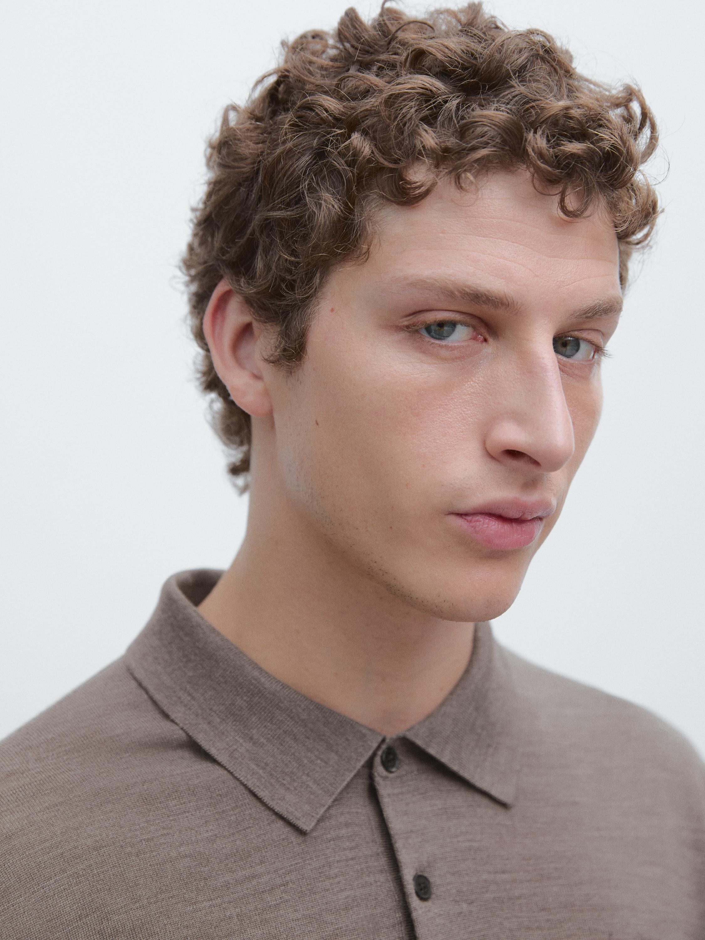 100% wool knit sweater with polo collar