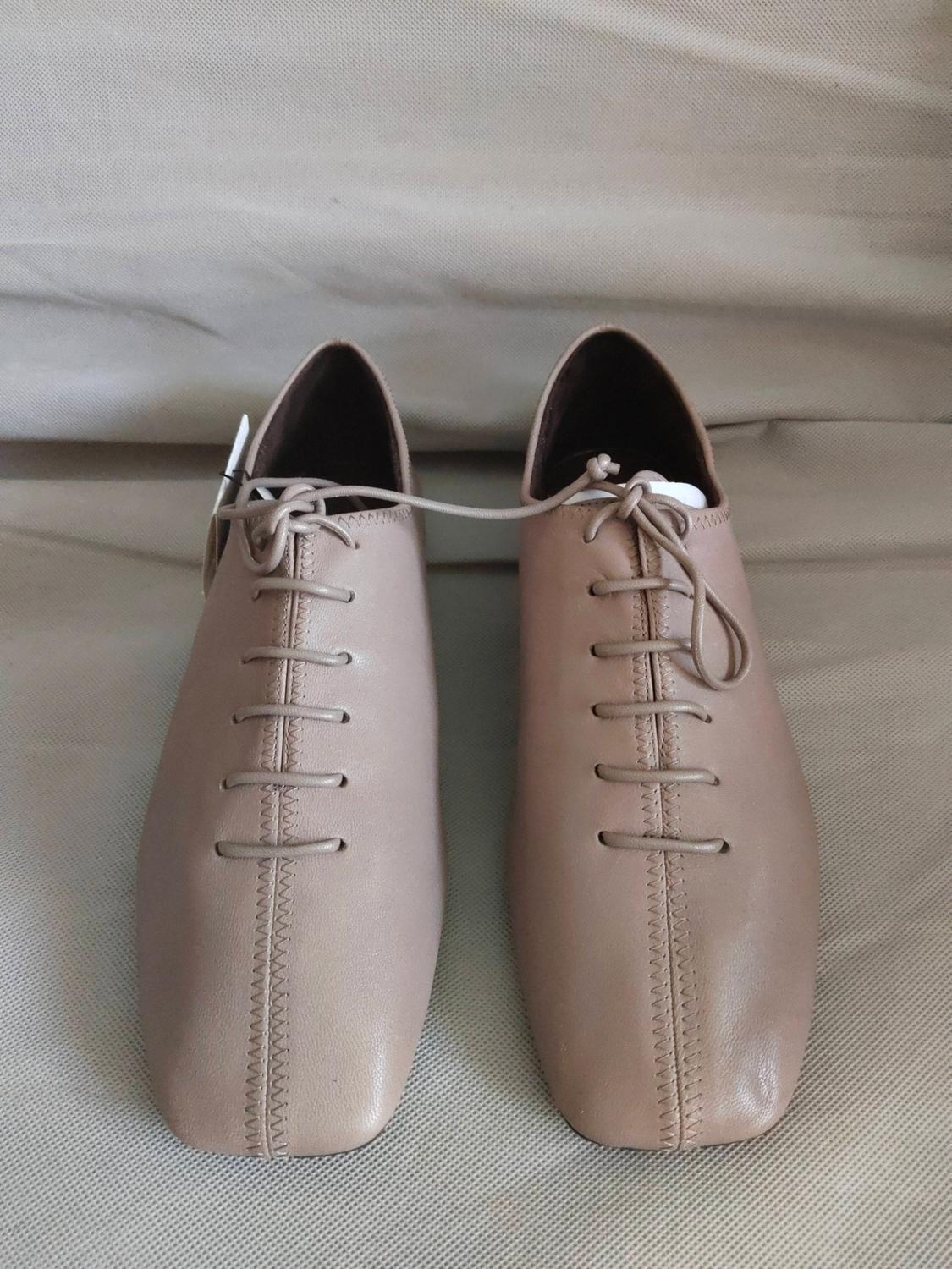 LEATHER LACE-UP FLAT SHOES - Image 2