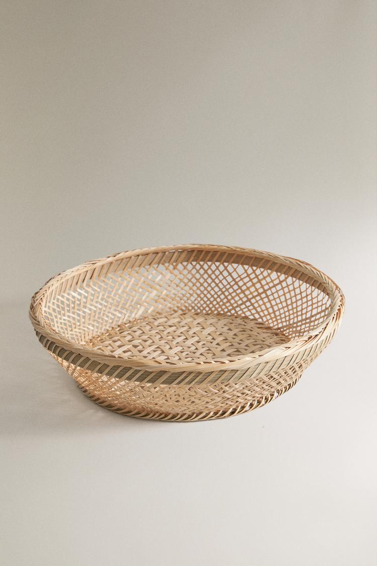 WOVEN BAMBOO FRUIT BOWL — Light beige