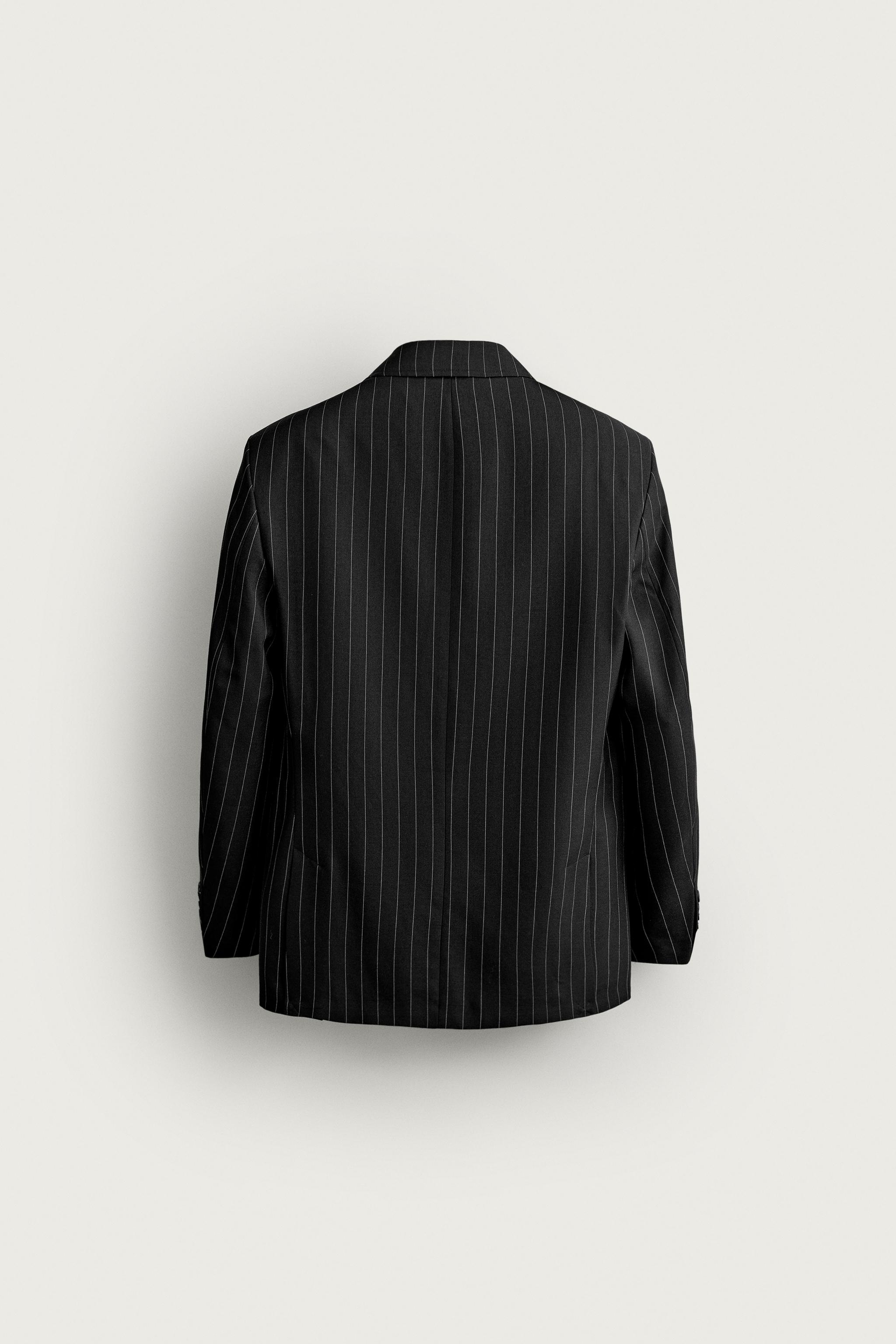 PINSTRIPE DOUBLE-BREASTED SUIT BLAZER
