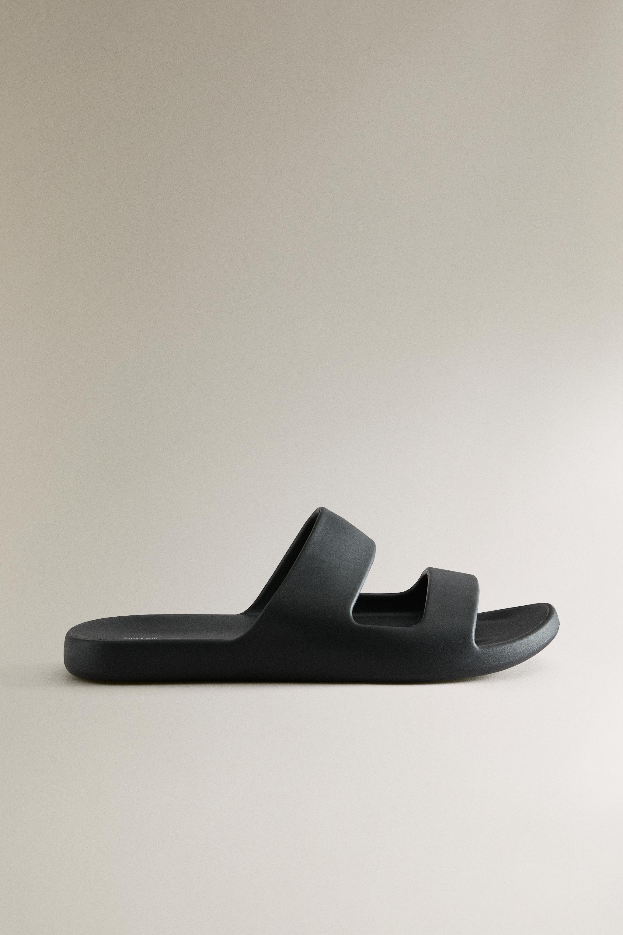 RUBBERISED FLAT SANDALS — Black