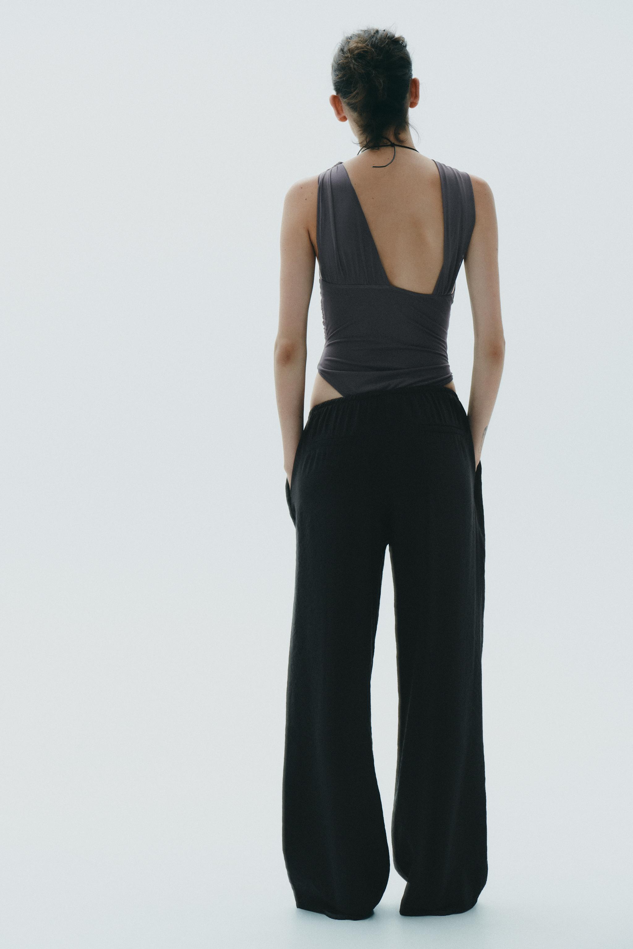 FLOWY PANTS