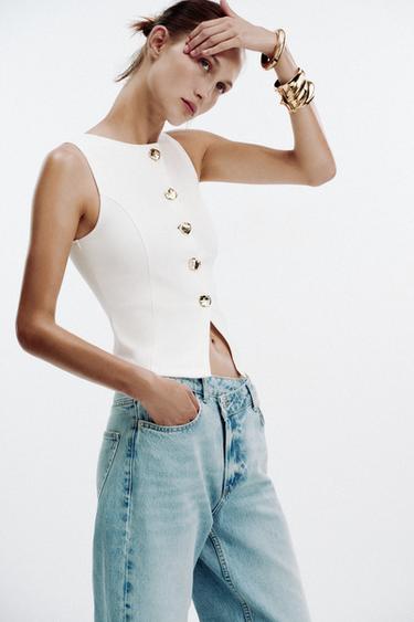 TOP جيليه بأزرار - أبيض مكسور الخاص بـ Zara
