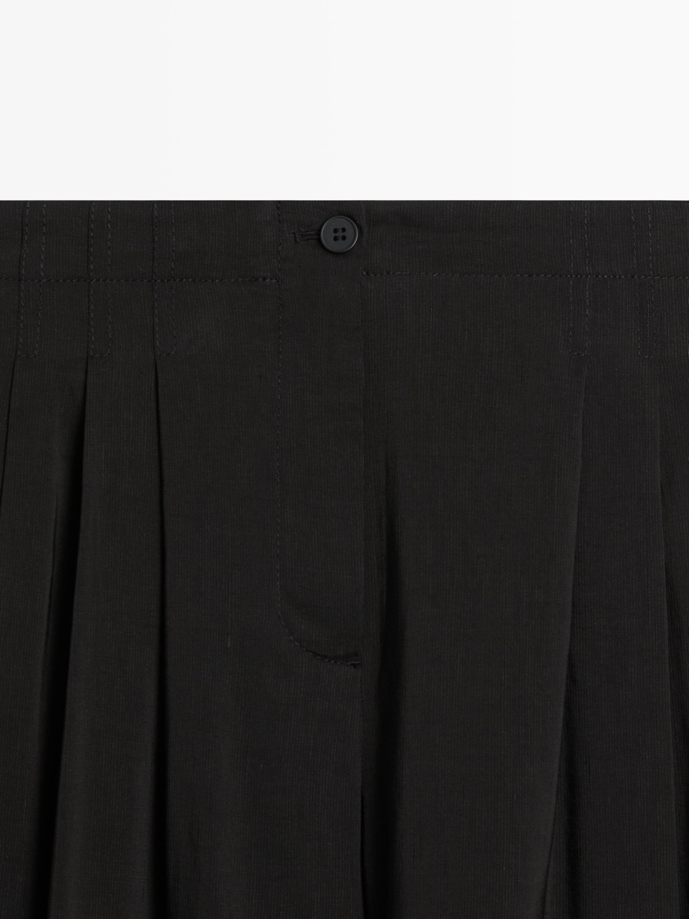 Flowing linen blend trousers