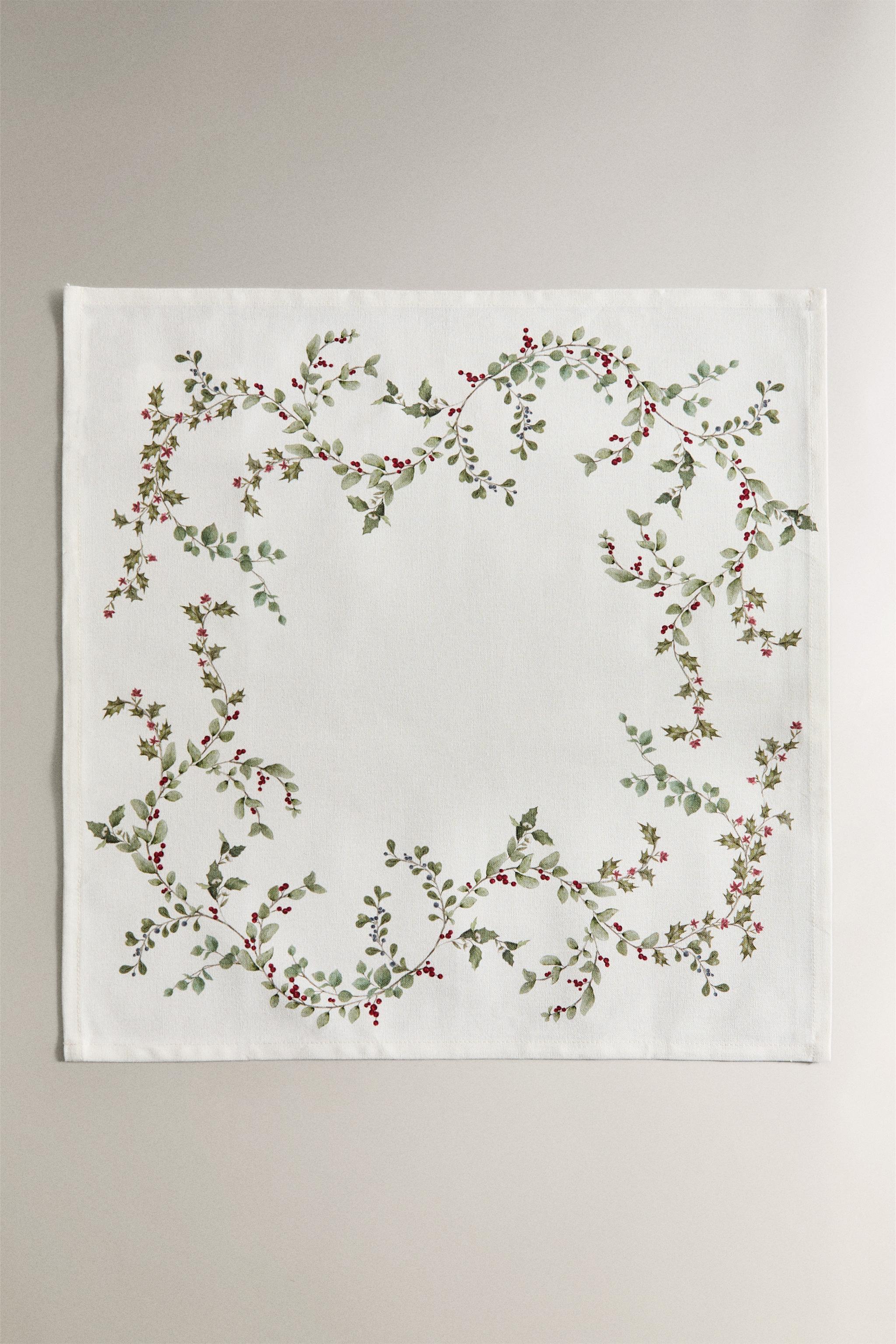 SET OF COTTON CHRISTMAS HOLLY LEAF NAPKINS (SET OF 2)