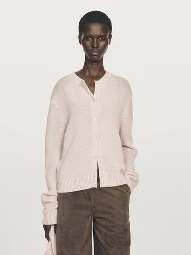 Cárdigan punto cuello redondo 100% cashmere - Beige de Zara