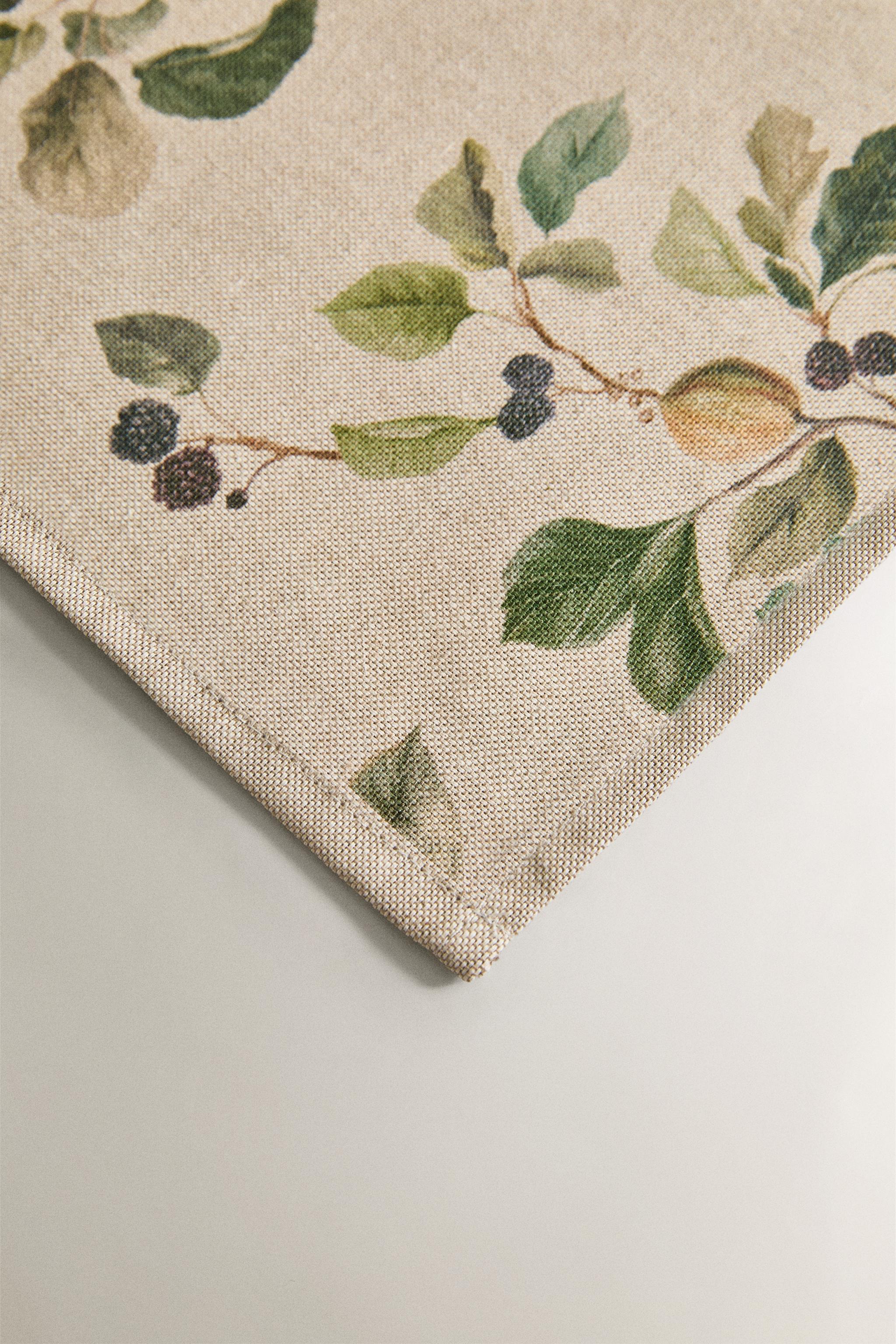 FRUIT PRINT TABLECLOTH