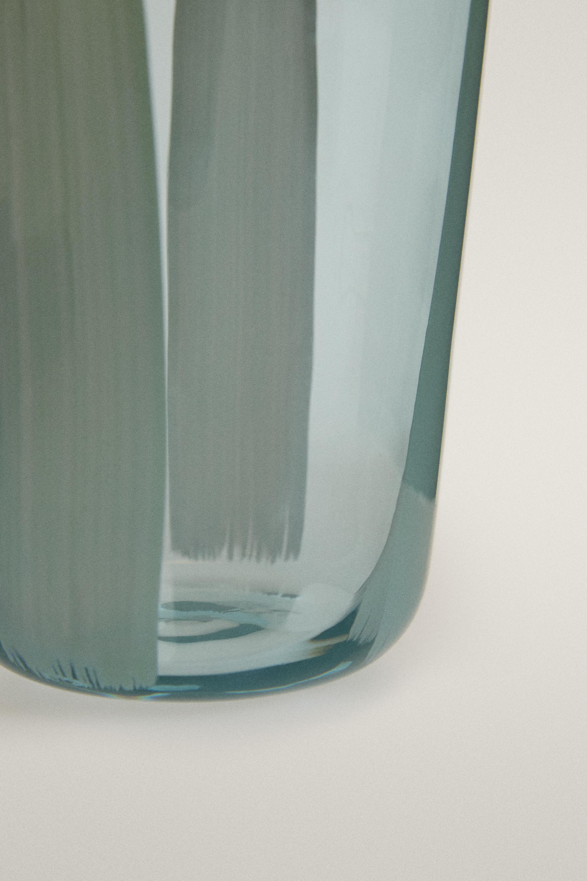 STRIPED GLASS TUMBLER