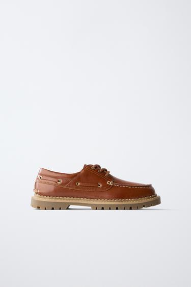 LEATHER DECK SHOES - Brown by Zara