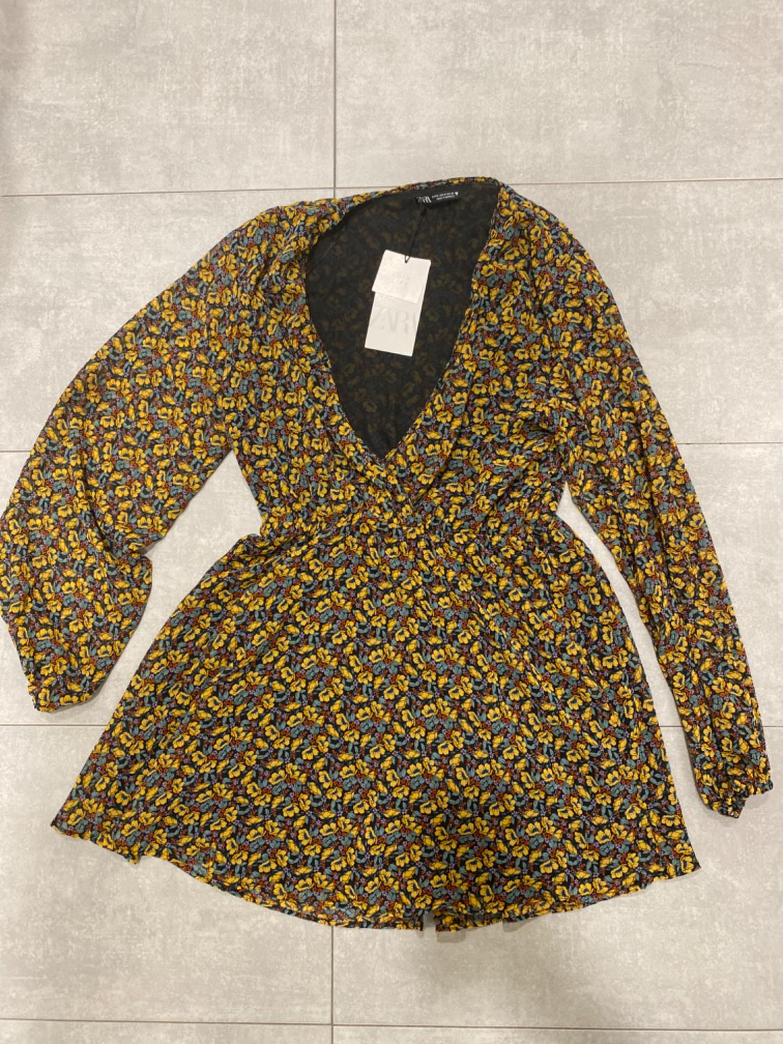 SHORT PRINTED DRESS