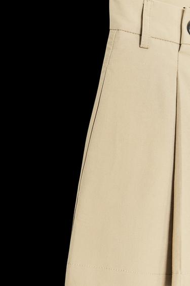 PLEATED SHORTS WITH BUTTONS - Light tan by Zara