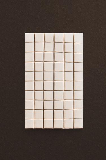 REUSABLE ADHESIVE PUTTY (PACK OF 60) - White by Zara - Image 5