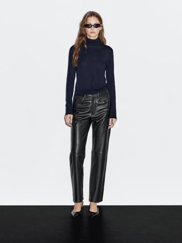 Pantalón cinco bolsillos piel napa - Negro de Zara