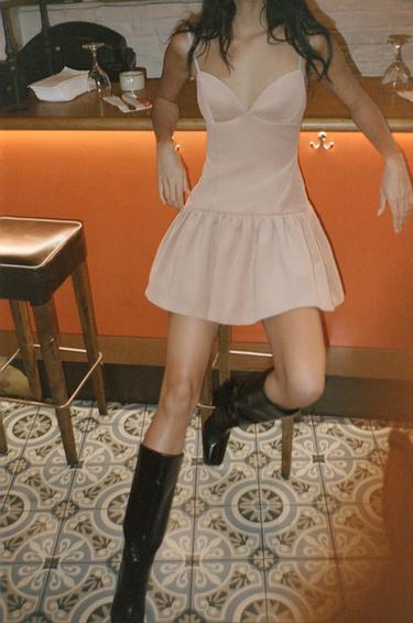 ROBE COURTE À BRETELLES ET VOLUME - Corde de Zara - Image 1