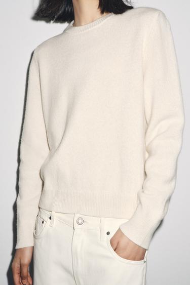 CASHMERE AND WOOL BASIC SWEATER - Ecru by Zara