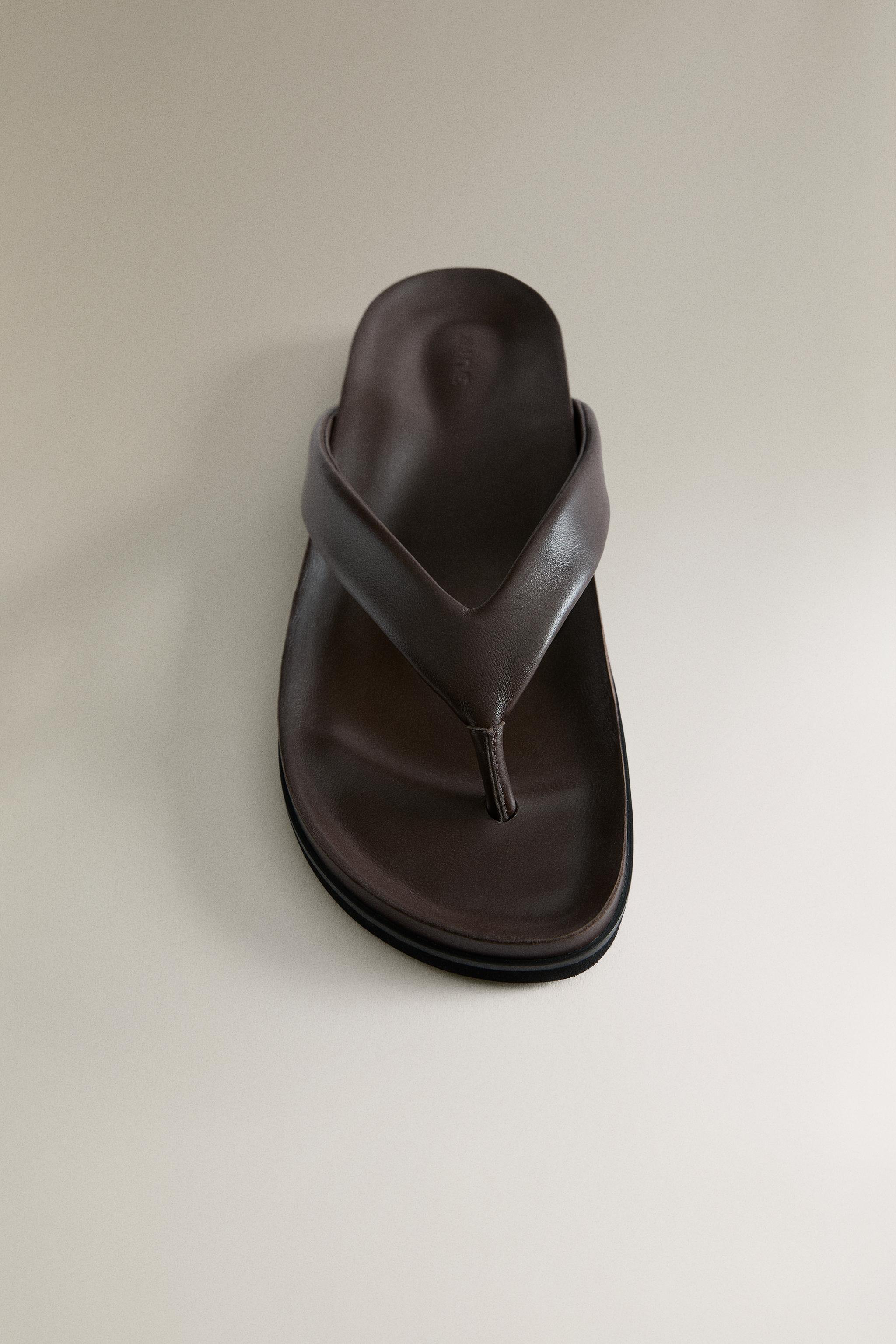 LEATHER STRAPPY SANDALS