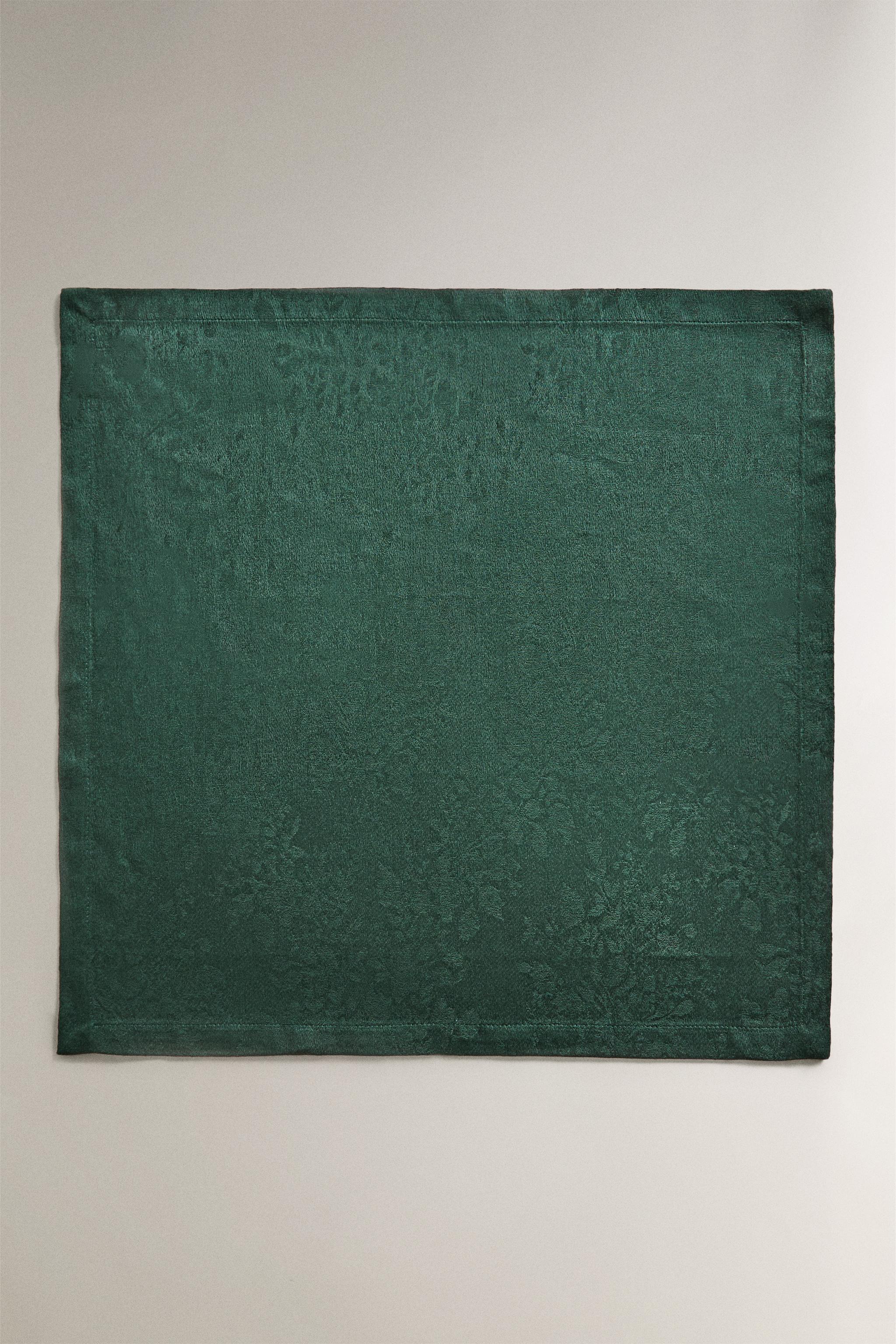 SET OF JACQUARD CHRISTMAS BRANCH NAPKINS (SET 2)