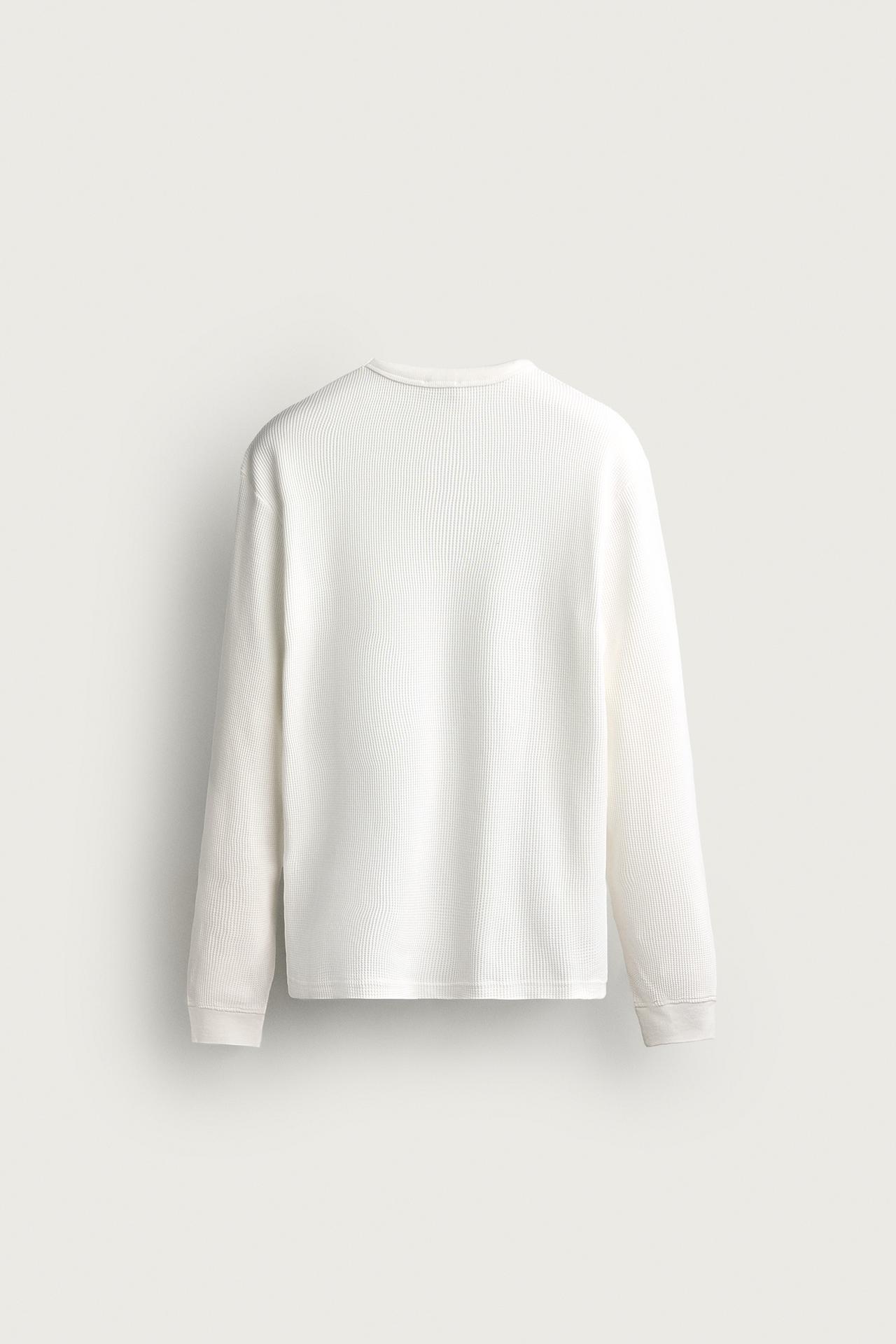 WAFFLE TEXTURE REGULAR FIT T-SHIRT — Oyster-white