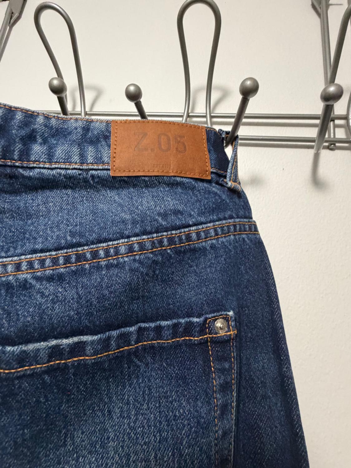 Z.05 HIGH WAIST RIGID MOM FIT JEANS - Image 6