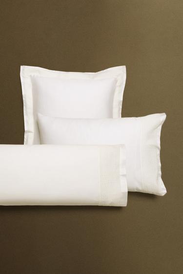 BORDERED SATEEN PILLOWCASE - Oyster-white by Zara - Image 5