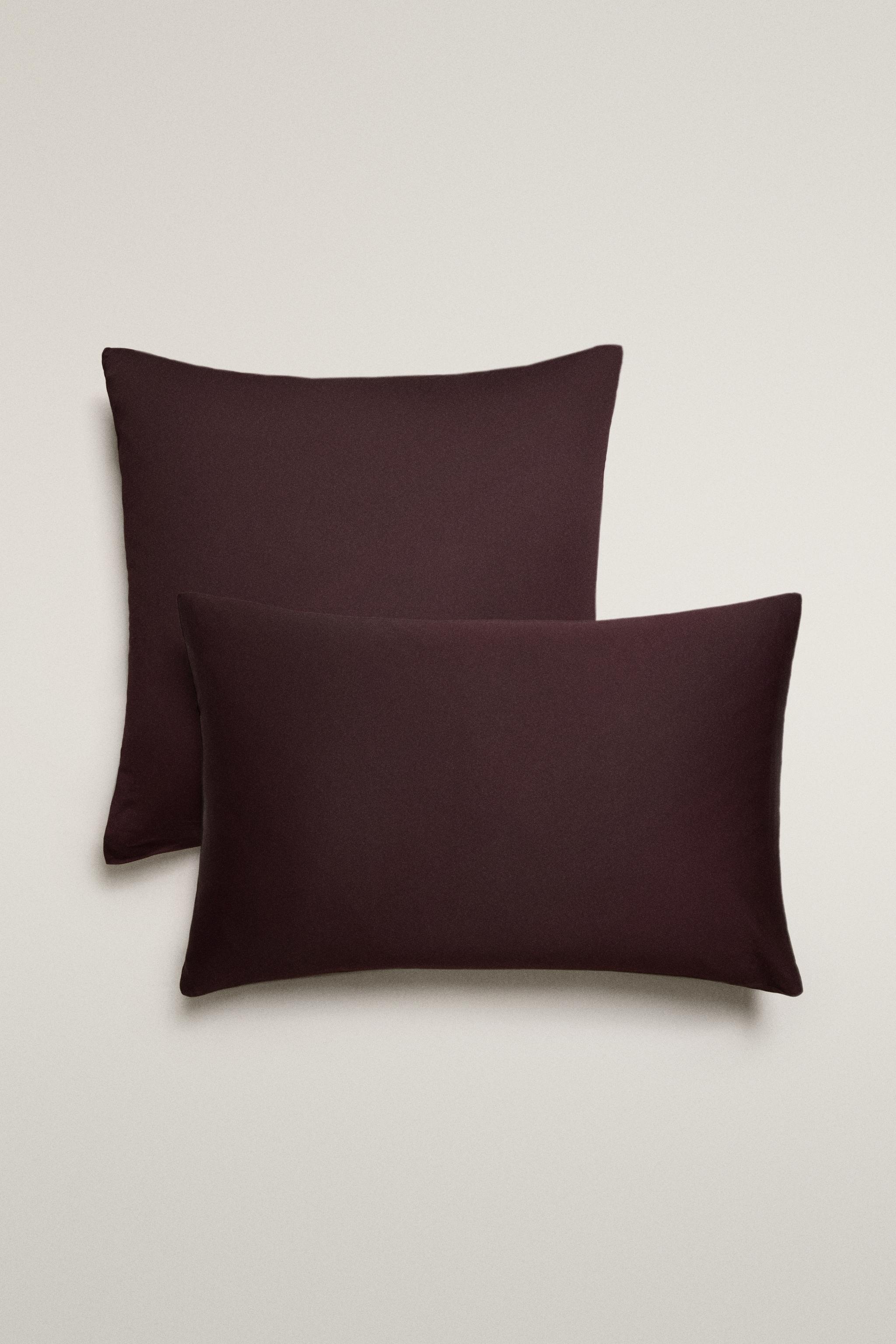 WASHED SATEEN PILLOWCASE (300 THREAD COUNT) — Burgundy