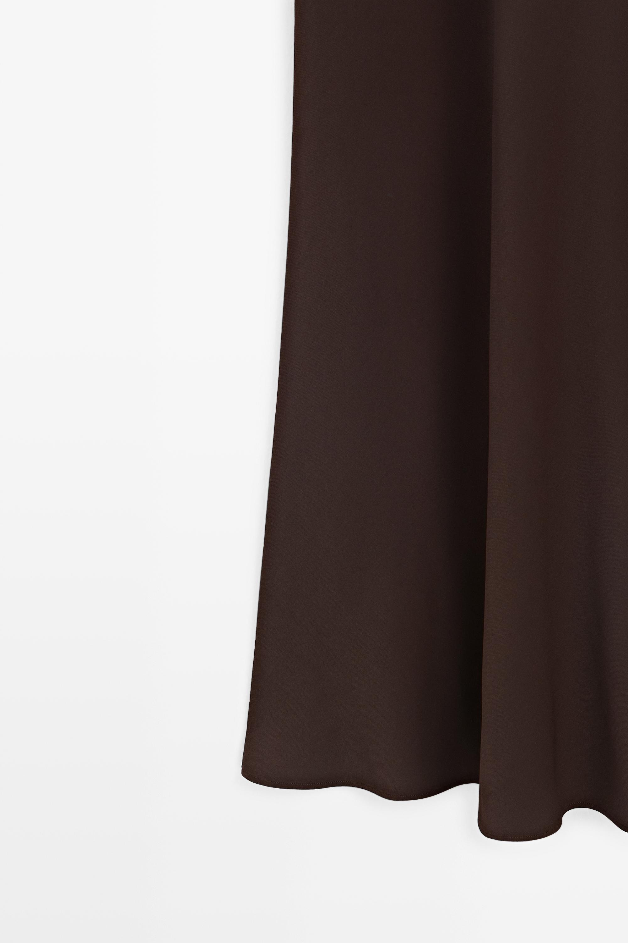 Robe midi fluide à bretelles