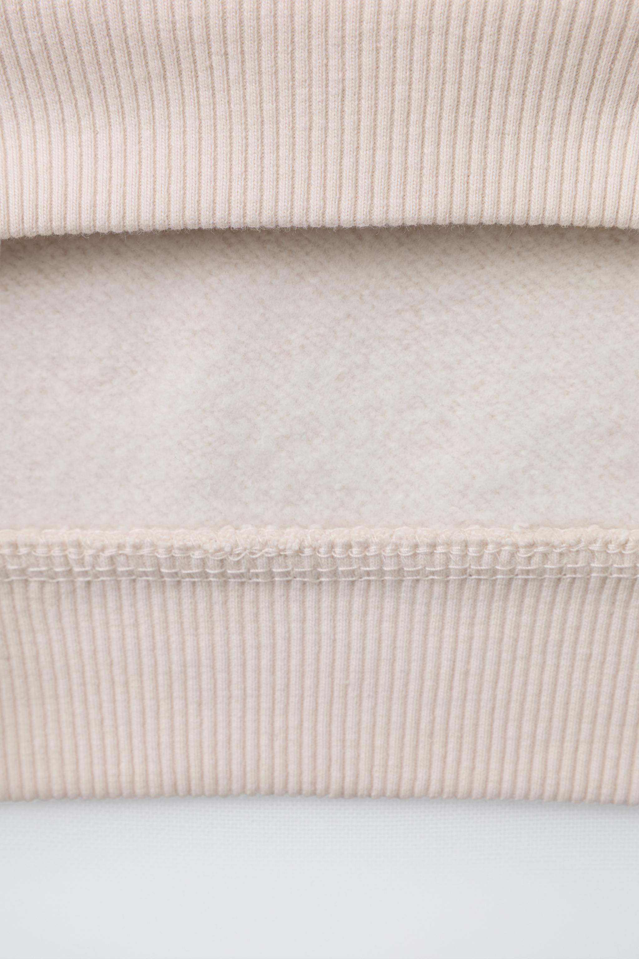 SNOOPY PEANUTS™ EMBROIDERED SWEATSHIRT