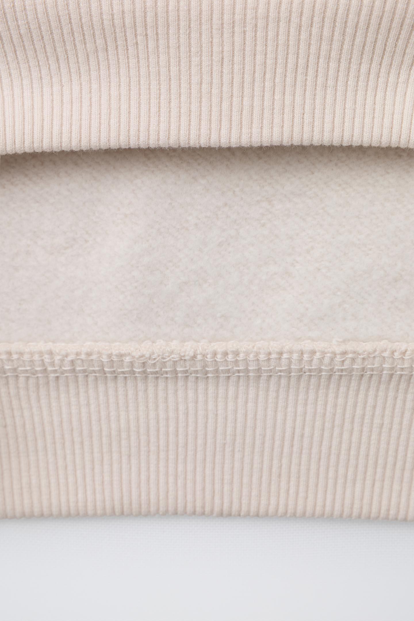 Детская толстовка Zara Snoopy Peanuts™ Embroidered, цвет: Экрю — фото 4