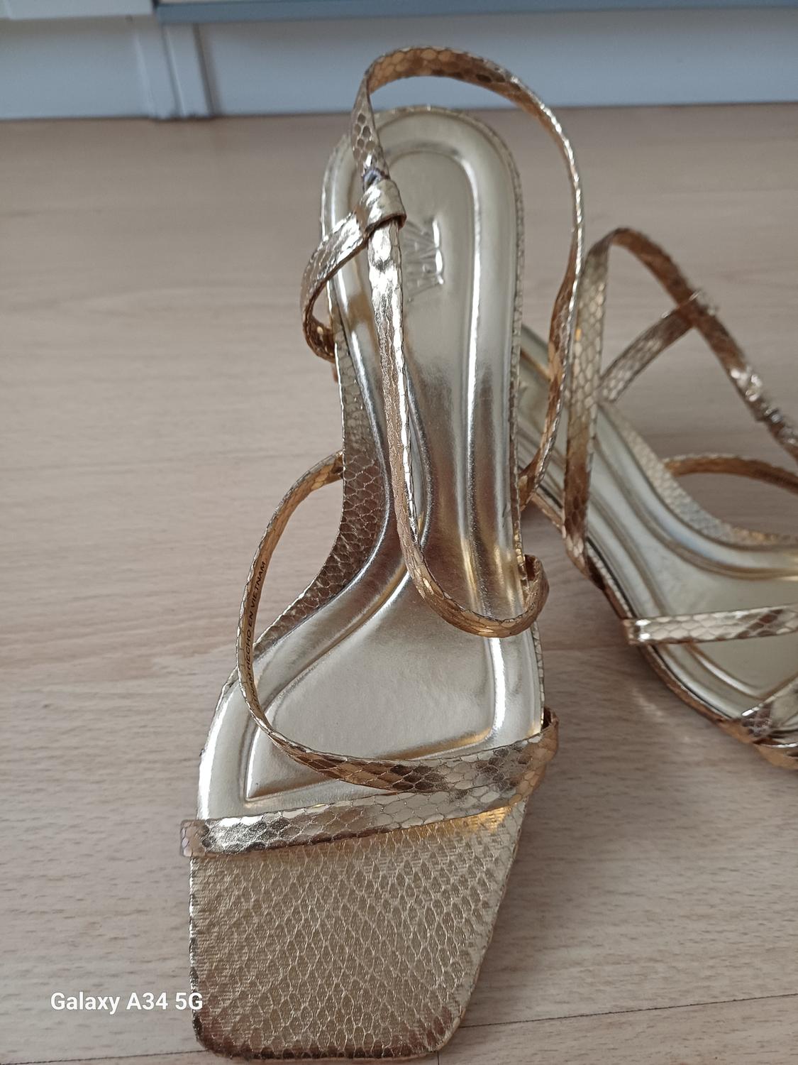 LOW BLOCK-HEEL SANDALS - Image 6