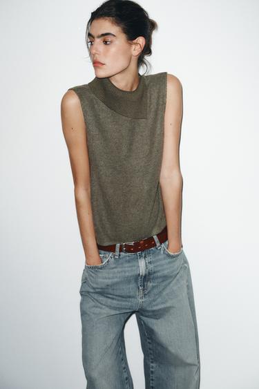 TOP SOFT CUELLO ABIERTO - Verde vigoré de Zara