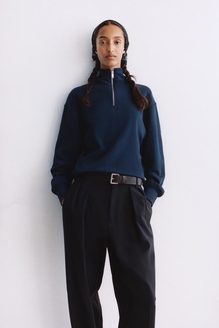 SWEATSHIRT WITH ZIP