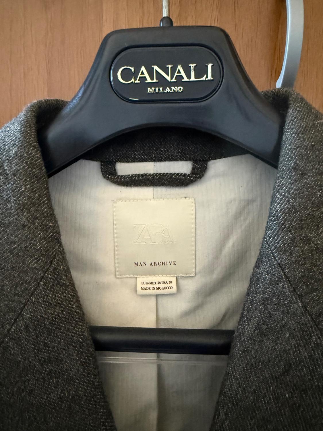 LIMITED EDITION TEXTURED BLAZER - Image 3