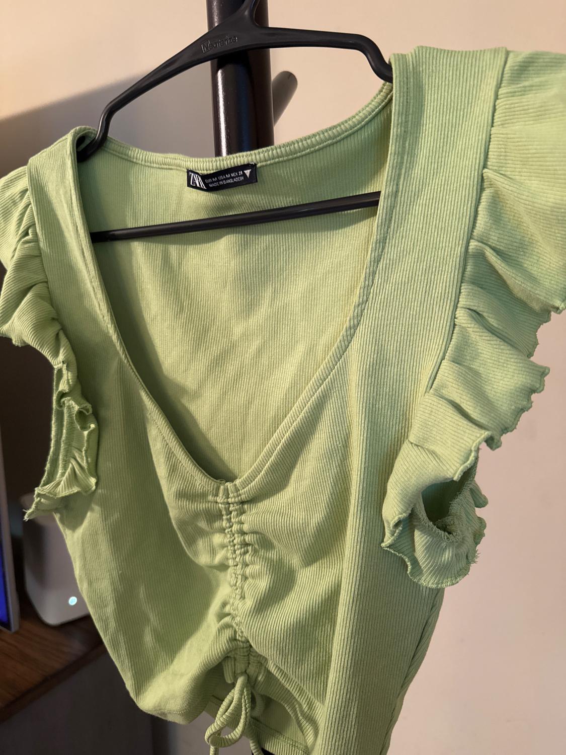 RUFFLE DETAIL GATHERED CROP TOP - Image 3