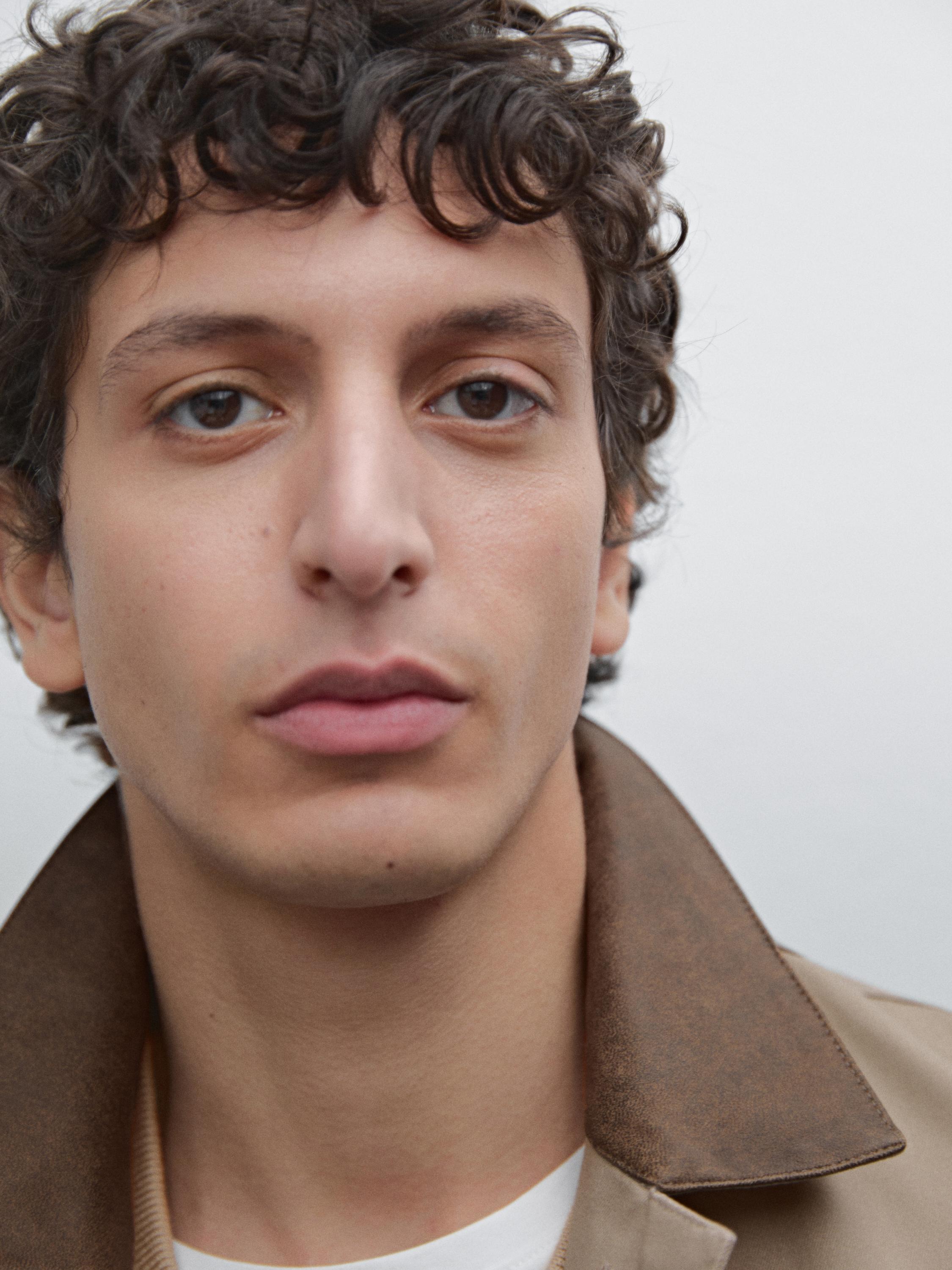 Veste courte avec col en cuir