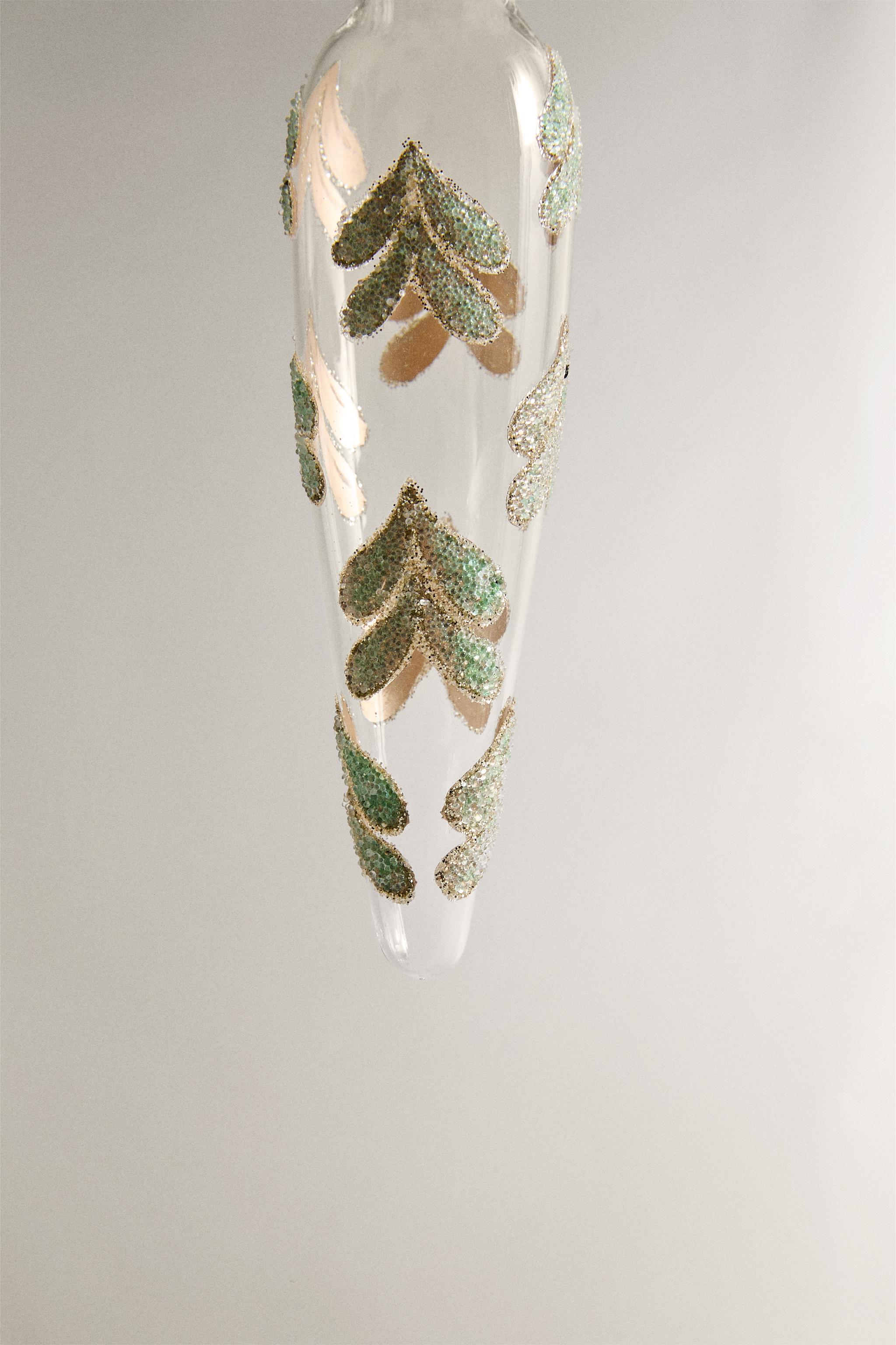 ELONGATED GLITTERY LEAF CHRISTMAS TREE ORNAMENT