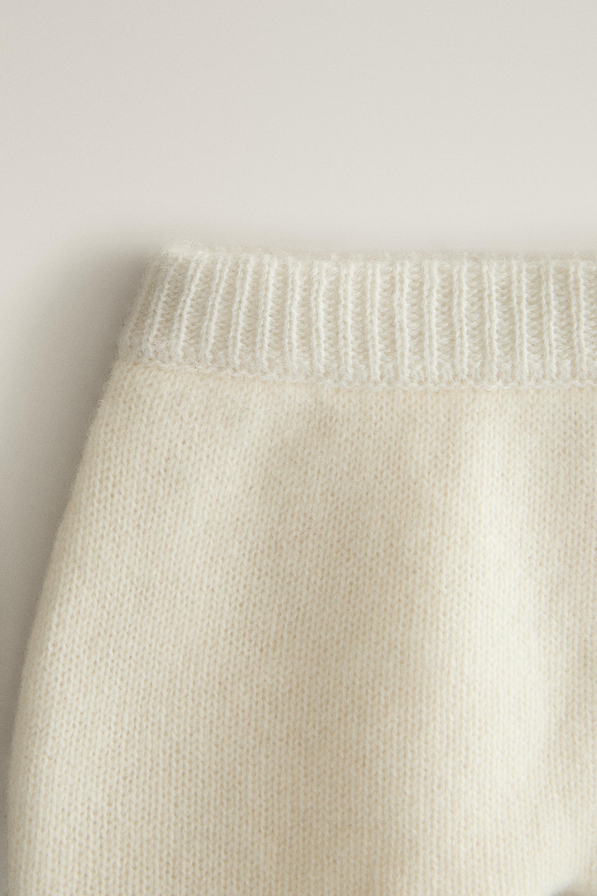 CASHMERE BABY FOOTED LEGGINGS