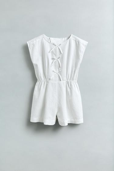 MONO CORTO LACITOS CON LINO - Blanco roto de Zara