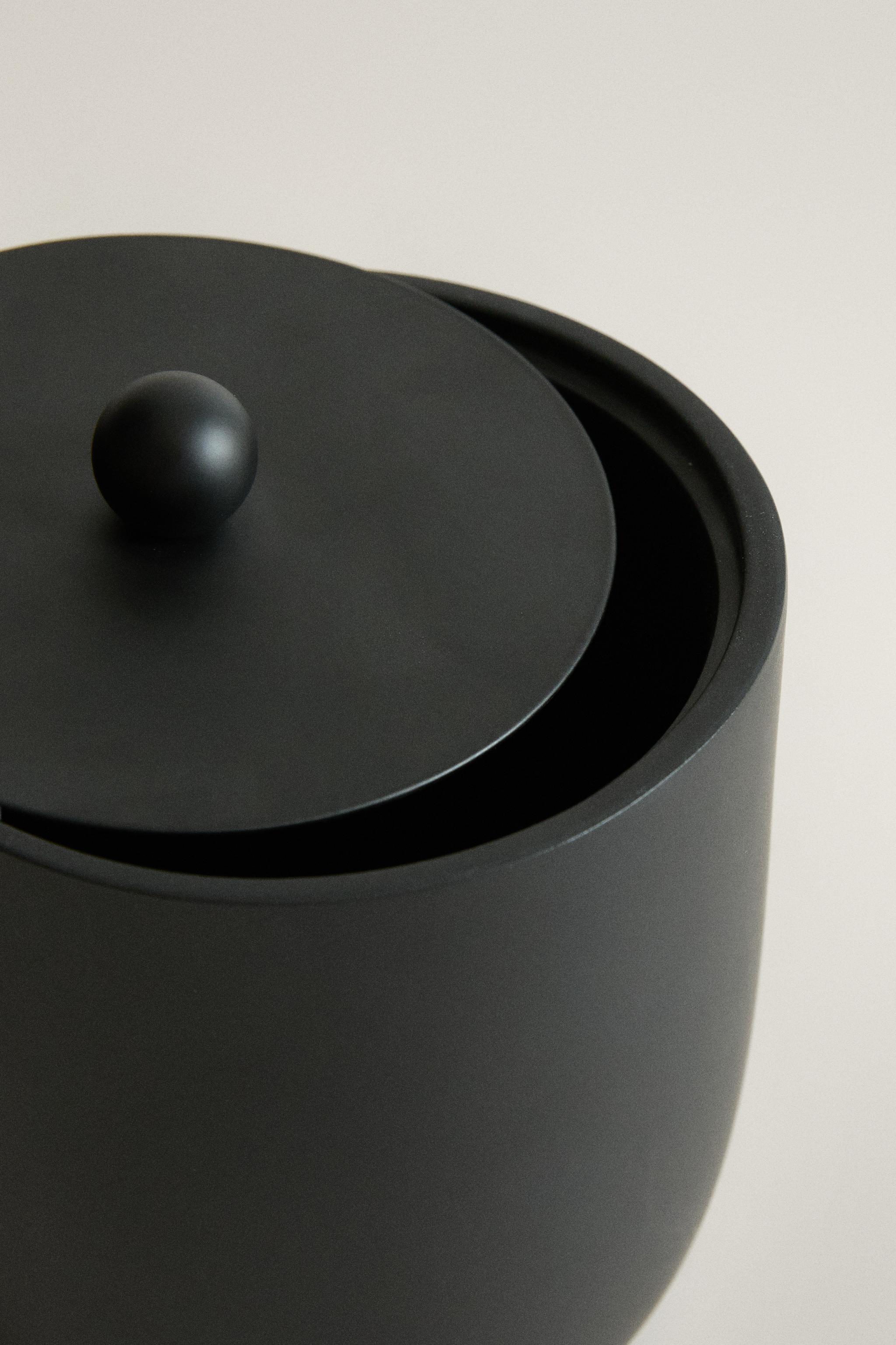 BLACK RESIN BATHROOM ORGANIZER JAR