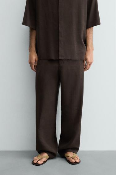 PANTALON FLUIDE À PLIS LATÉRAUX - Marron de Zara - Image 1
