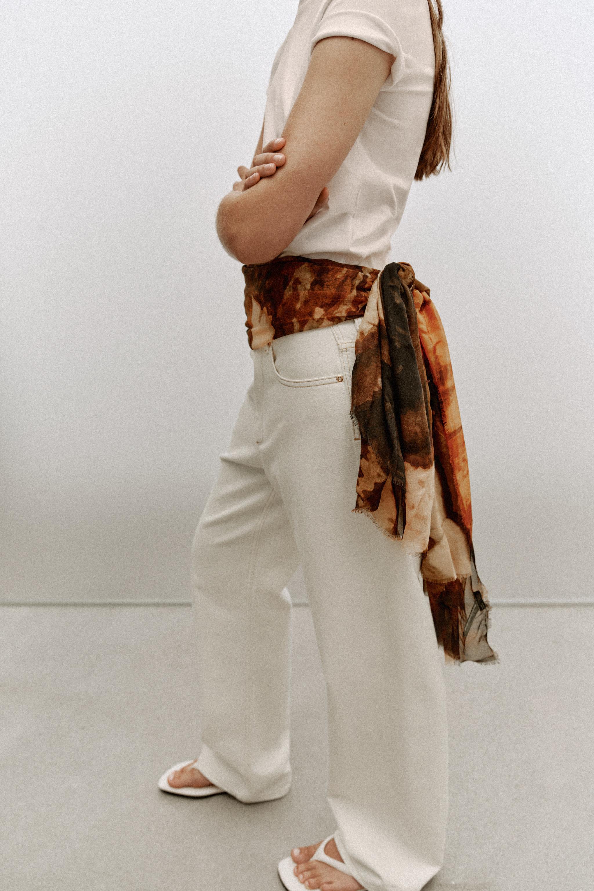 BUTTERFLY PRINT MODAL SILK SCARF — Brown