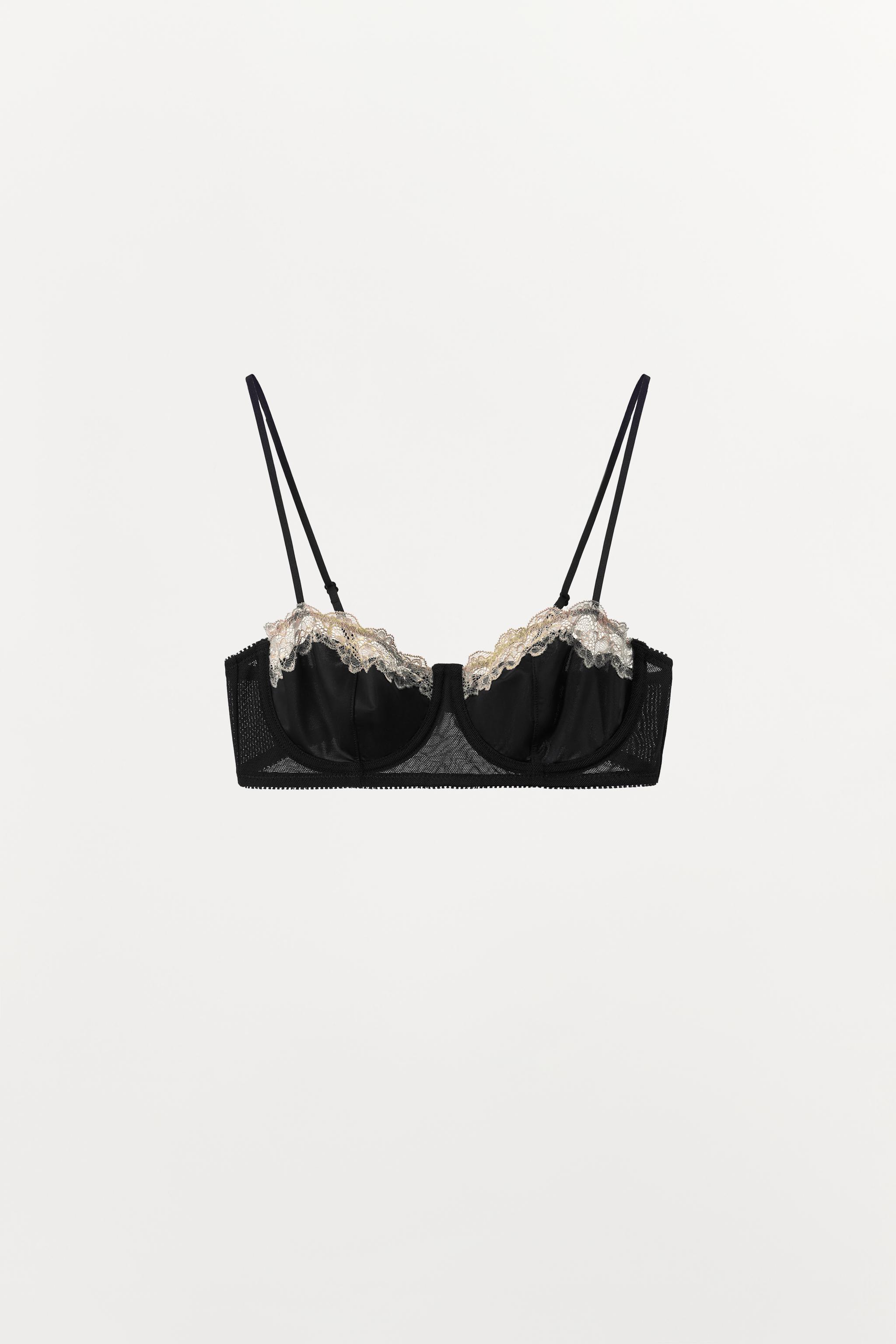 SOUTIEN-GORGE À ARMATURES AVEC DENTELLE