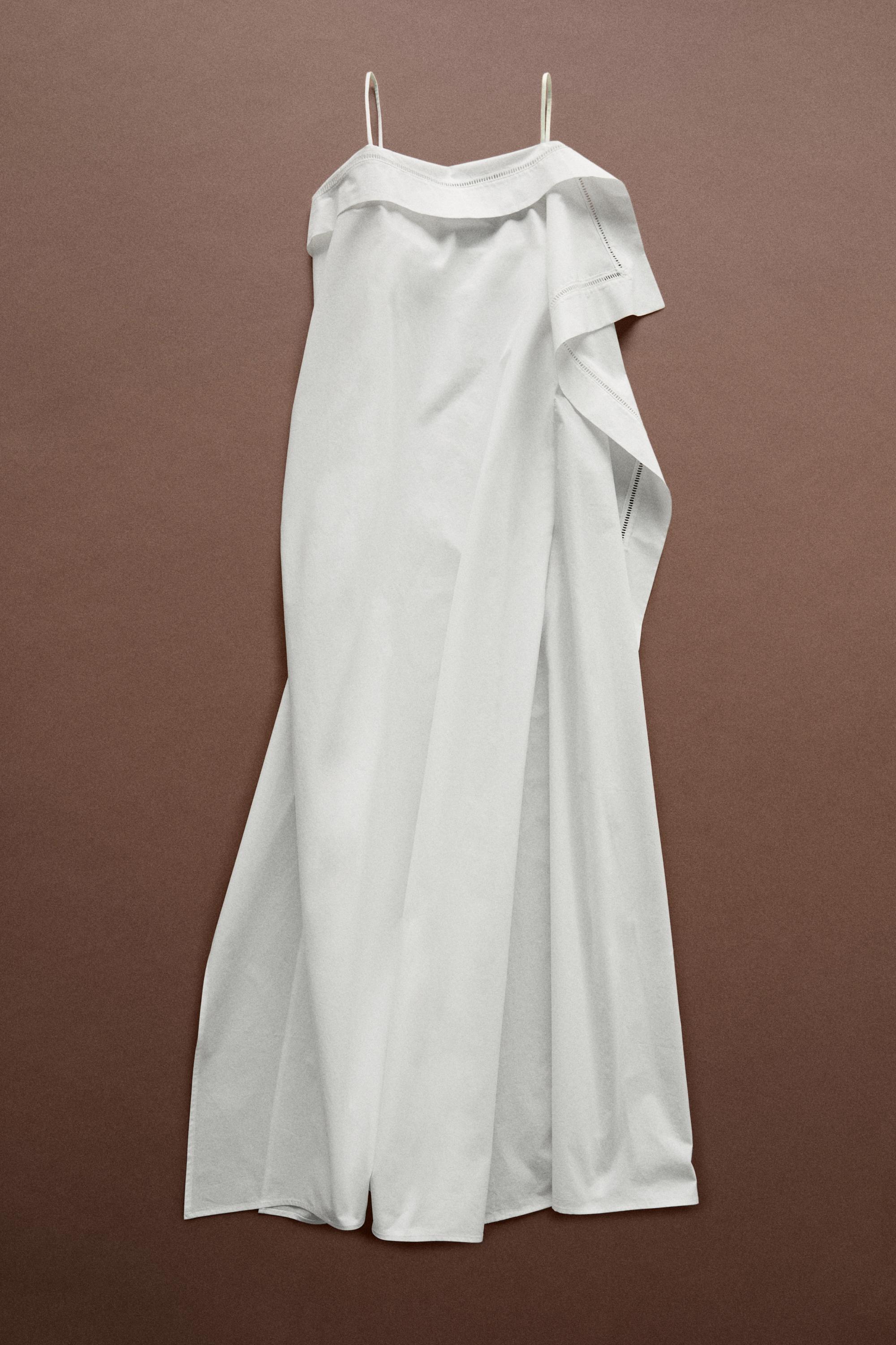 Asymmetric ruffle midi dress - STUDIO — Oyster-white