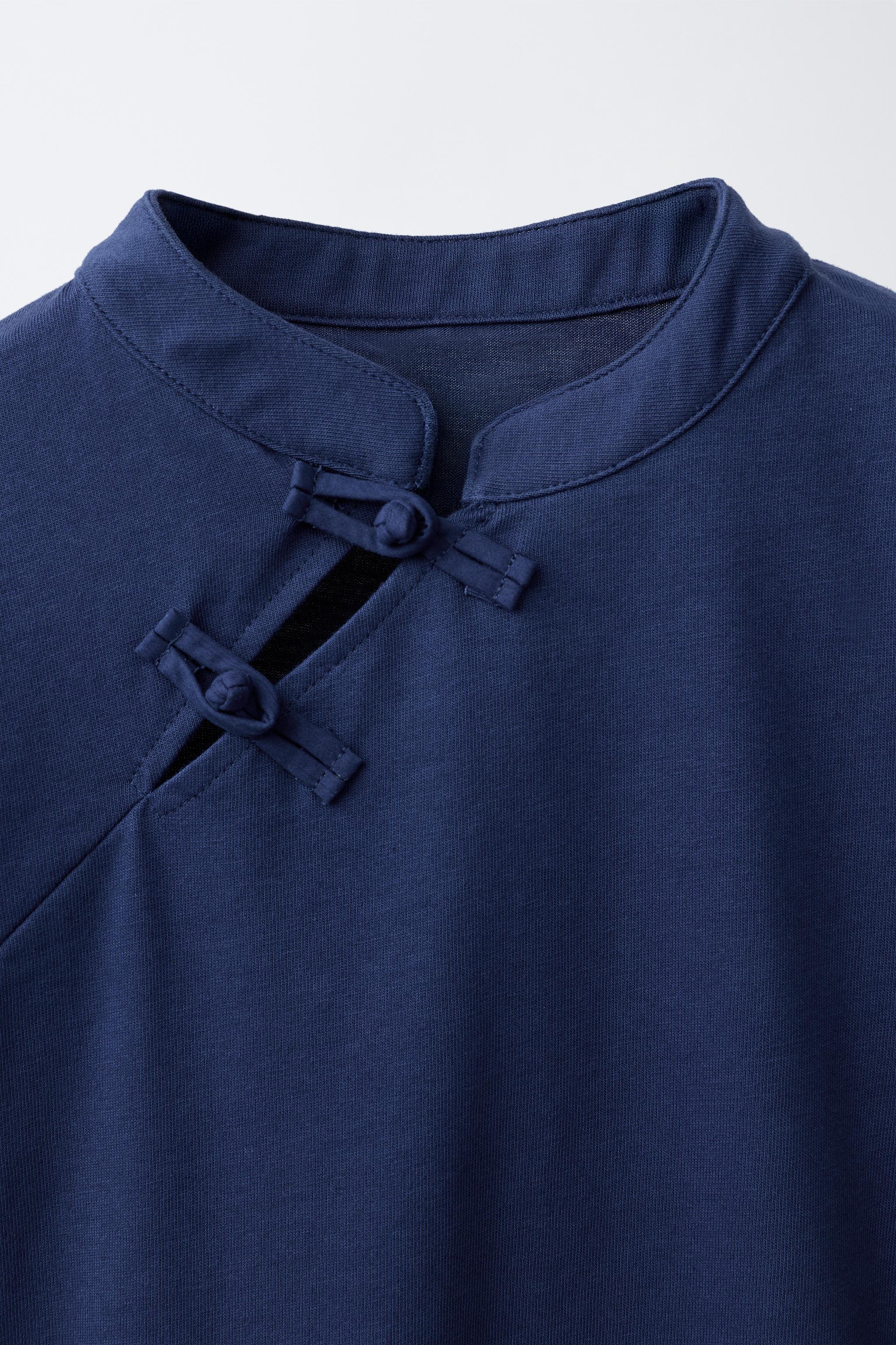 Детские футболки Zara MANDARIN COLLAR T-SHIRT WITH FROG FASTENING — фото 3